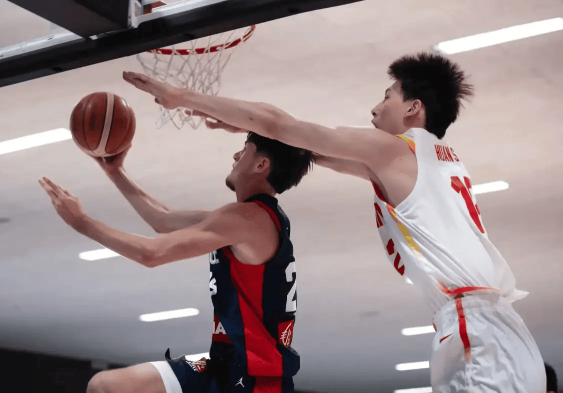 又一位进入NBA的国产内线？场均5盖帽打服NBA球探却打不服中国球迷
